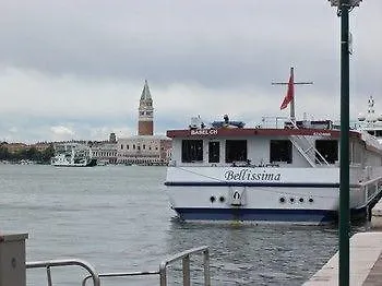 B And B Biennale Venezia Szálloda